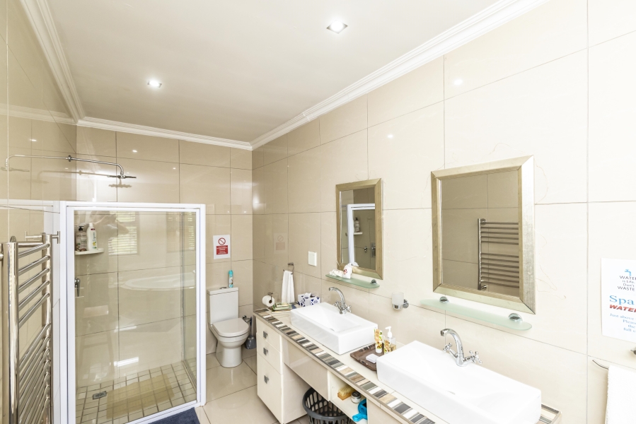 6 Bedroom Property for Sale in Dorchester Heights Eastern Cape